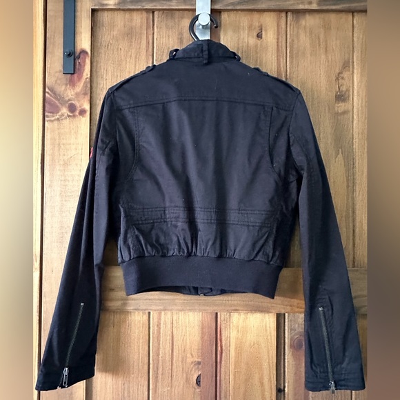 Black short summer jacket - Picture 2 of 5